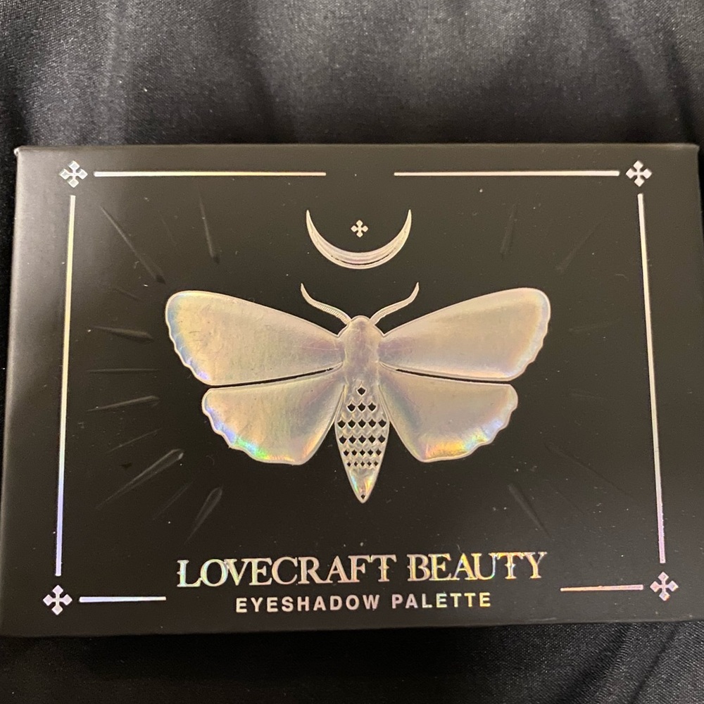 Lovecraft beauty basic rituals eyeshadow palette